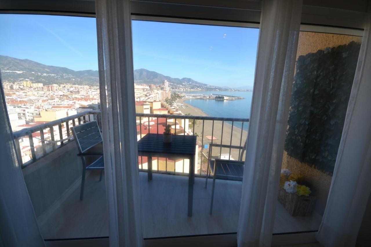 Fuengirola. Bonito Apartamento En Paseo Maritimo. Espectaculares Vistas Al Mar. Primera Linea Exteriör bild
